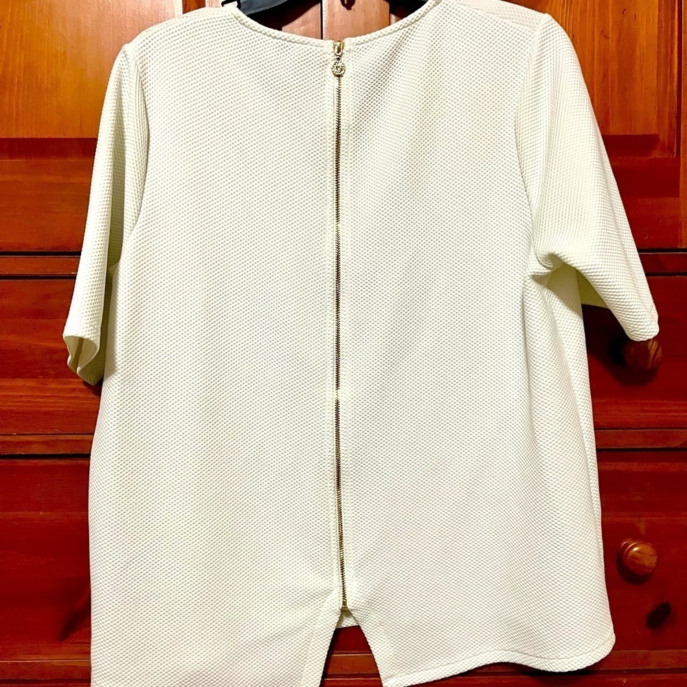 Anne Klein Elegant White Top - Large - Picture 3 of 7